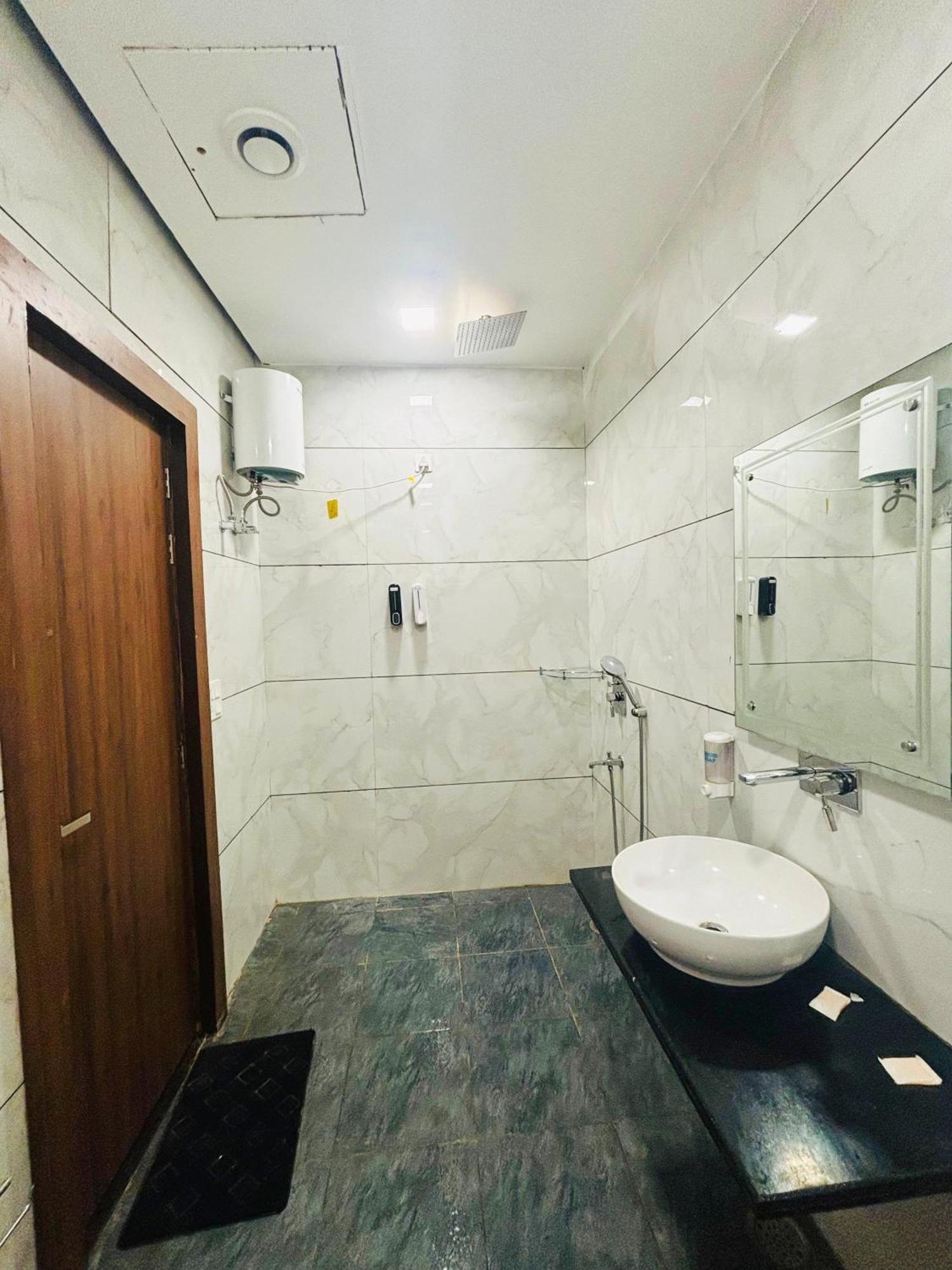Hotel Amar Vilas & Resort بهاراتبور المظهر الخارجي الصورة